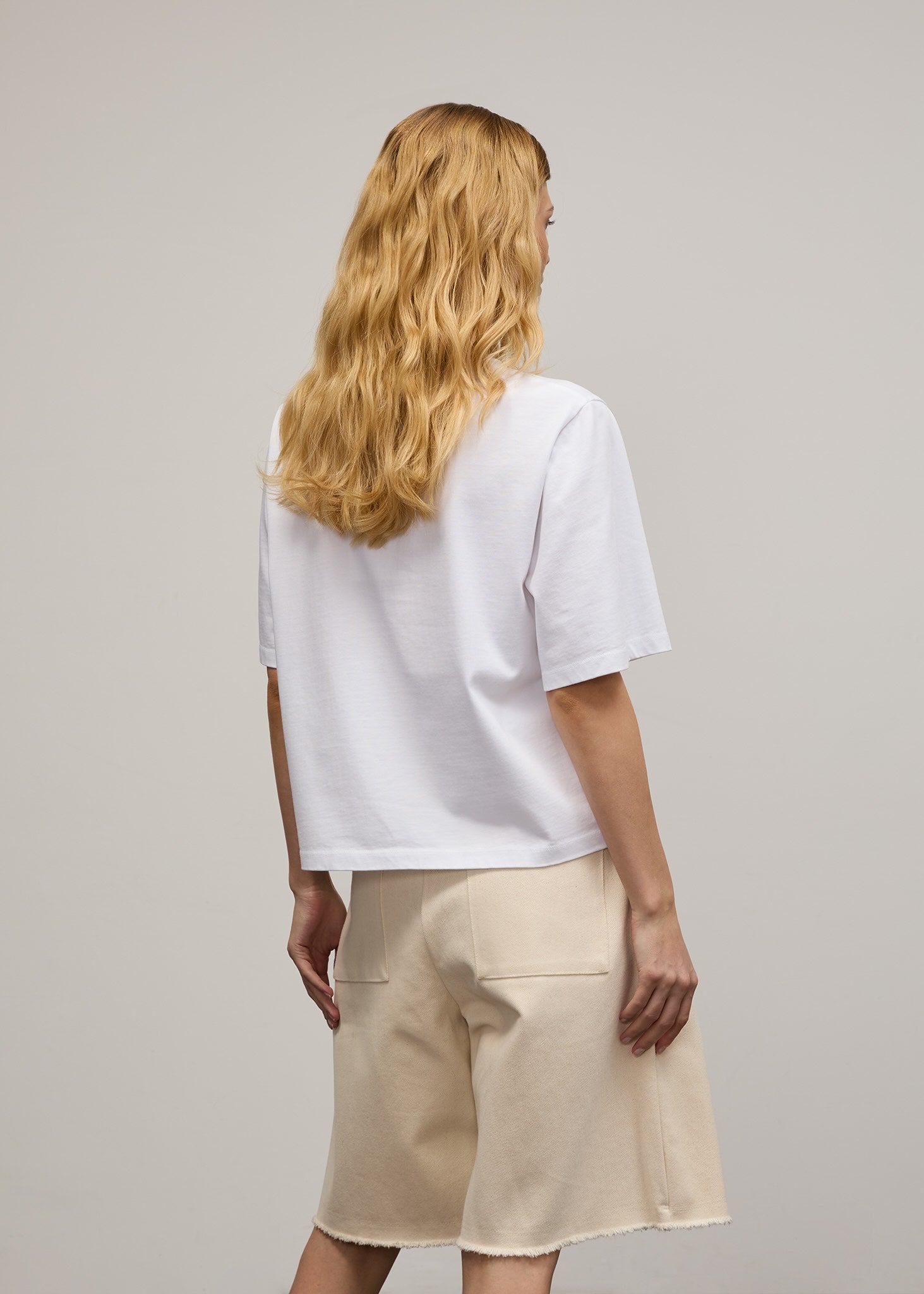 Irene mesure 1m70 et porte une taille XS