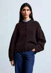Rebecca mesure 1m78 et porte une taille 3