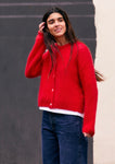 Rebeca mesure 1m78 et porte une taille 3