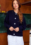 Laïa mesure 1,76m et porte une taille 3