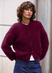 Naomi mesure 1m70 et porte une taille 2