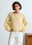 Lala mesure 1m74 et porte une taille XS.