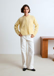 Lala mesure 1m74 et porte une taille S.