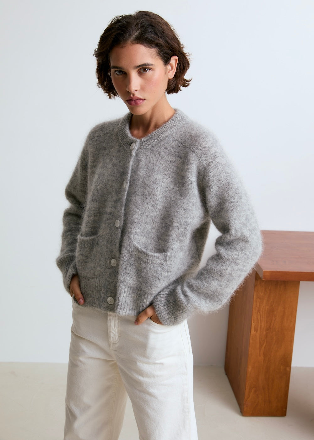 Lala mesure 1m74 et porte une taille S.