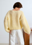 Lala mesure 1m74 et porte une taille XS.