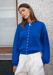 Leyla mesure 1m73 et porte une taille S