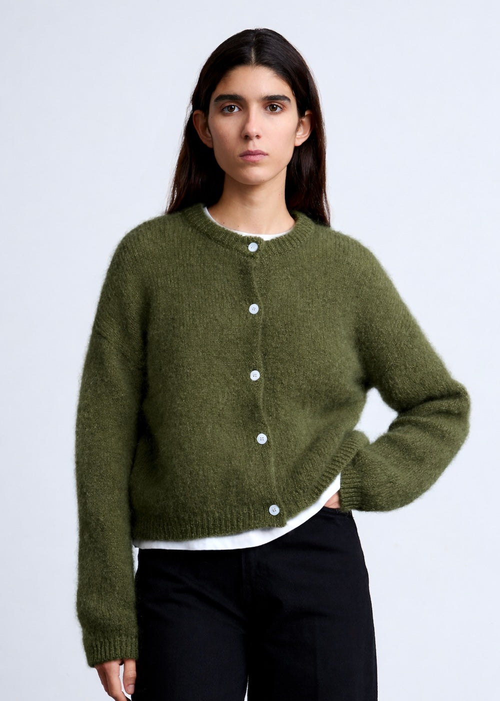 Rebeca mesure 1m78 et porte une taille 3