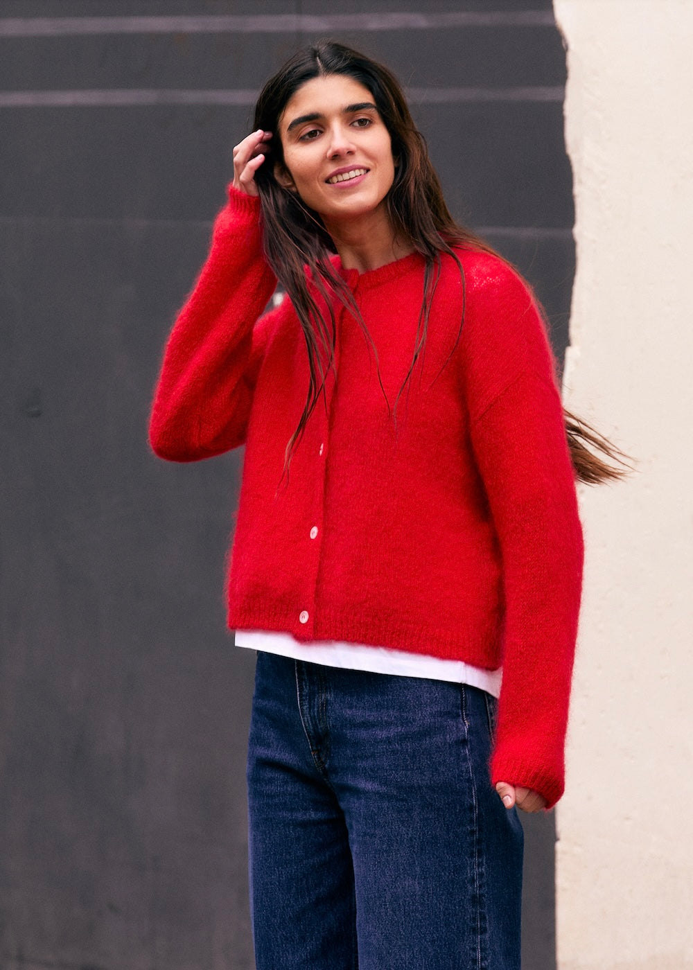 Rebeca mesure 1m78 et porte une taille 3