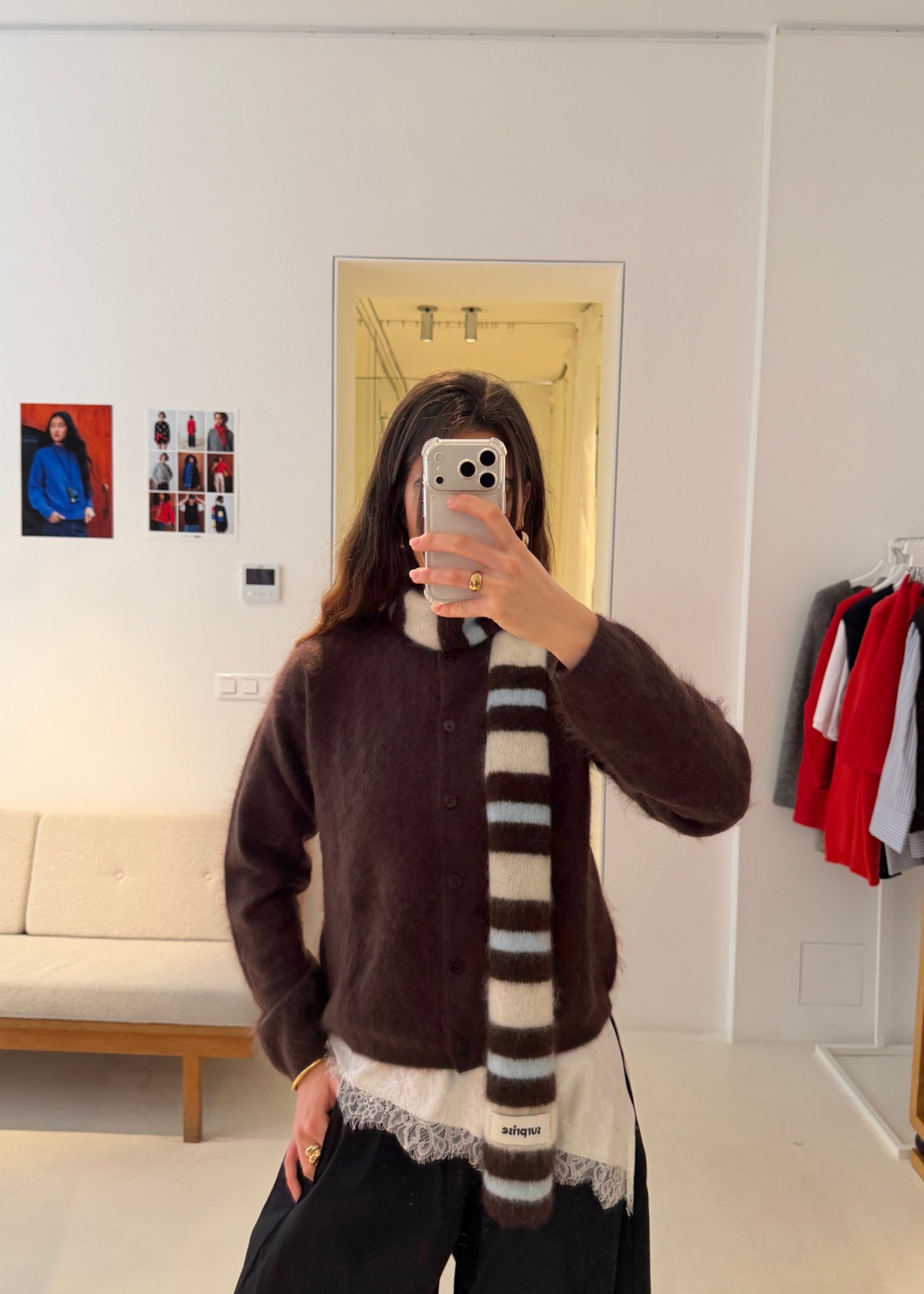 Albane mesure 1m73 et porte une taille S