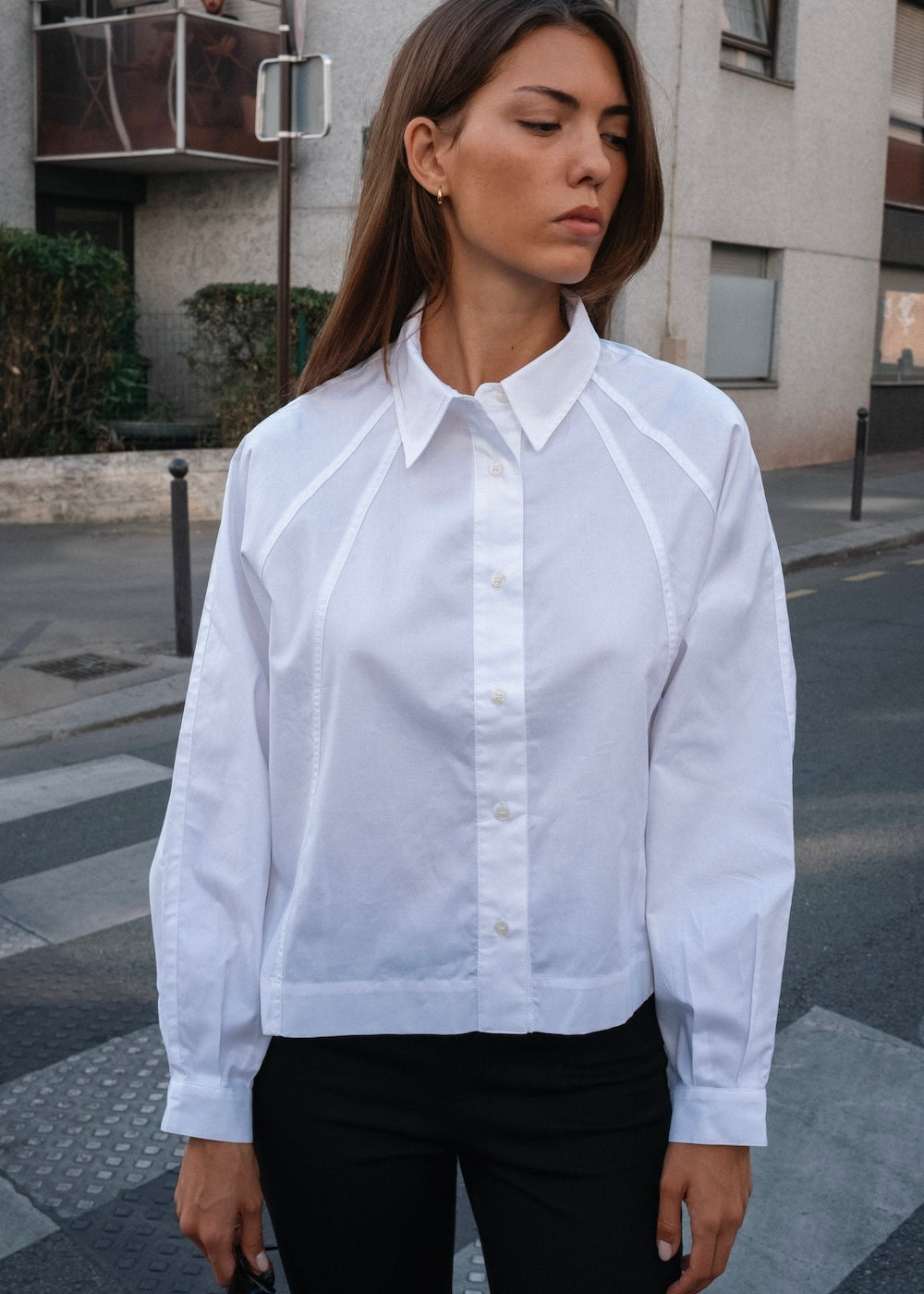 Leya mesure 1m73 et porte une taille S