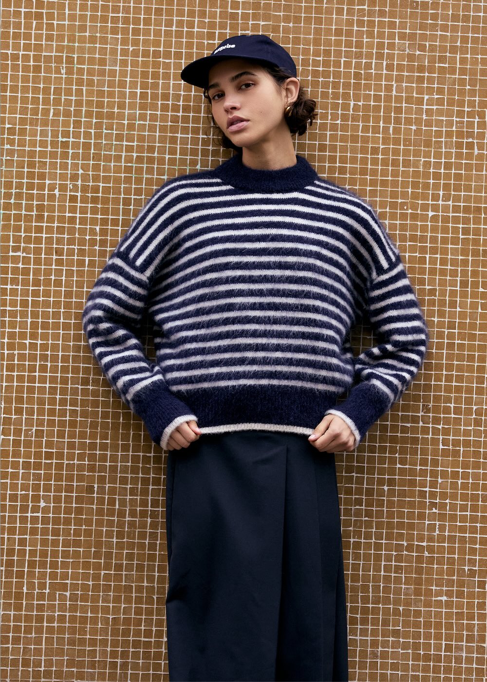 Lala mesure 1m74 et porte une taille XS.