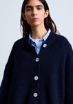 Rebecca mesure 1m78 et porte une taille 3