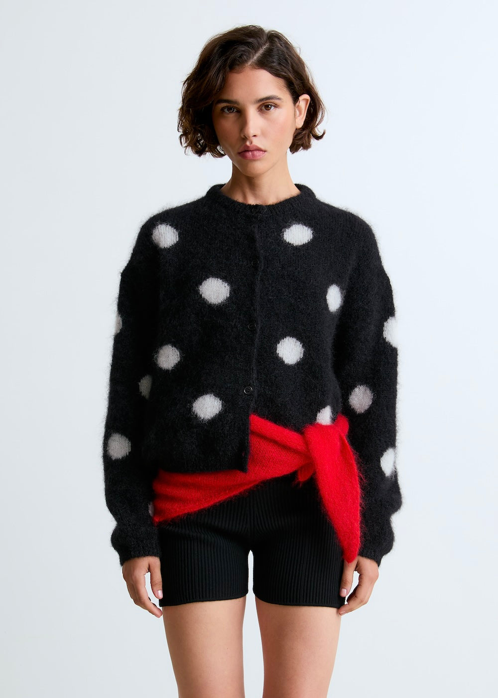 Lala mesure 1m74 et porte une taille 2.