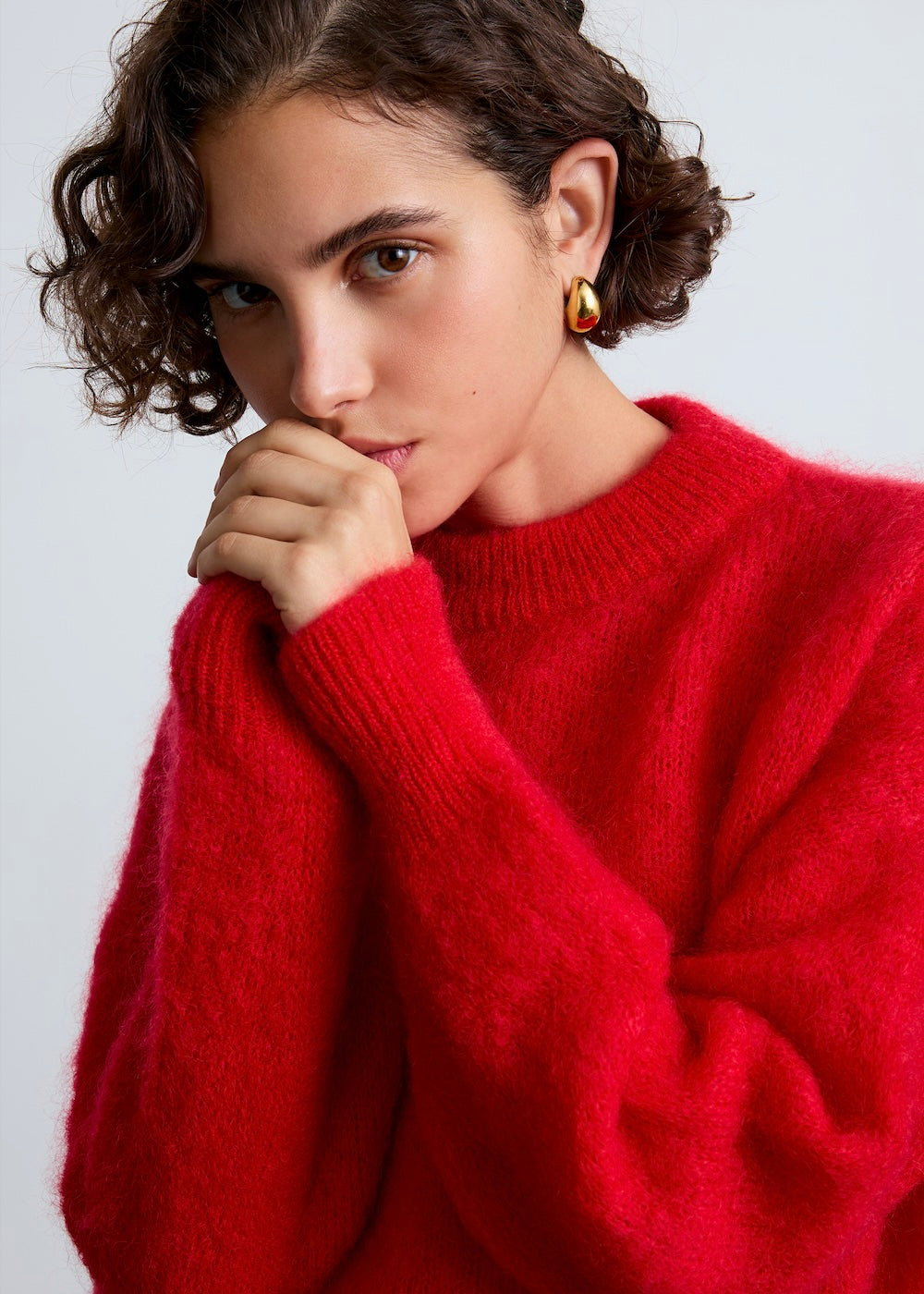 Naomi mesure 1m70 et porte une taille 2.