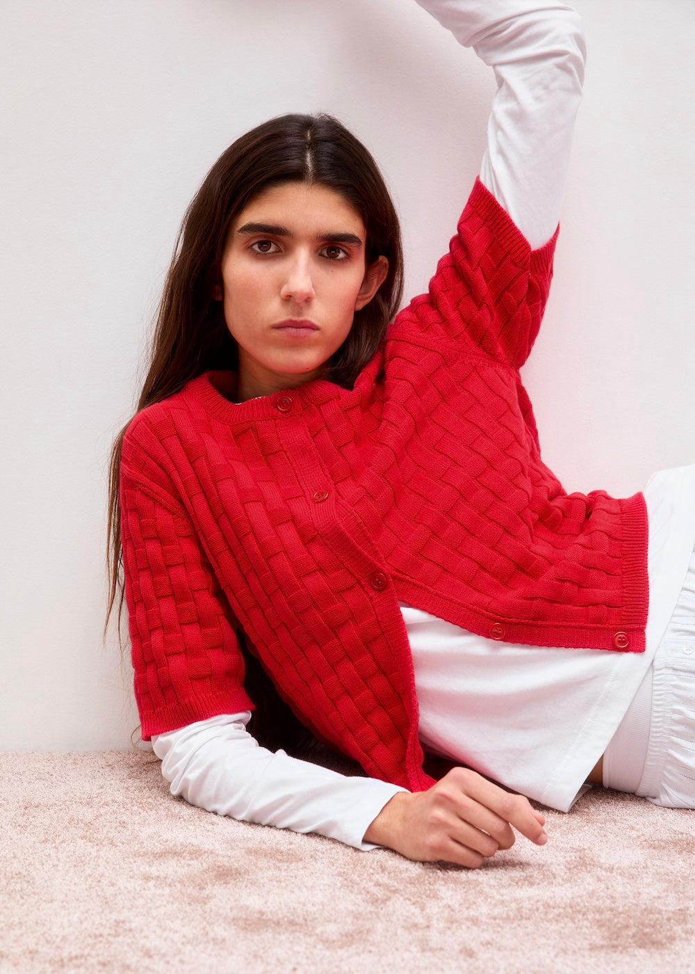 Rebecca mesure 1m78 et porte une taille 3