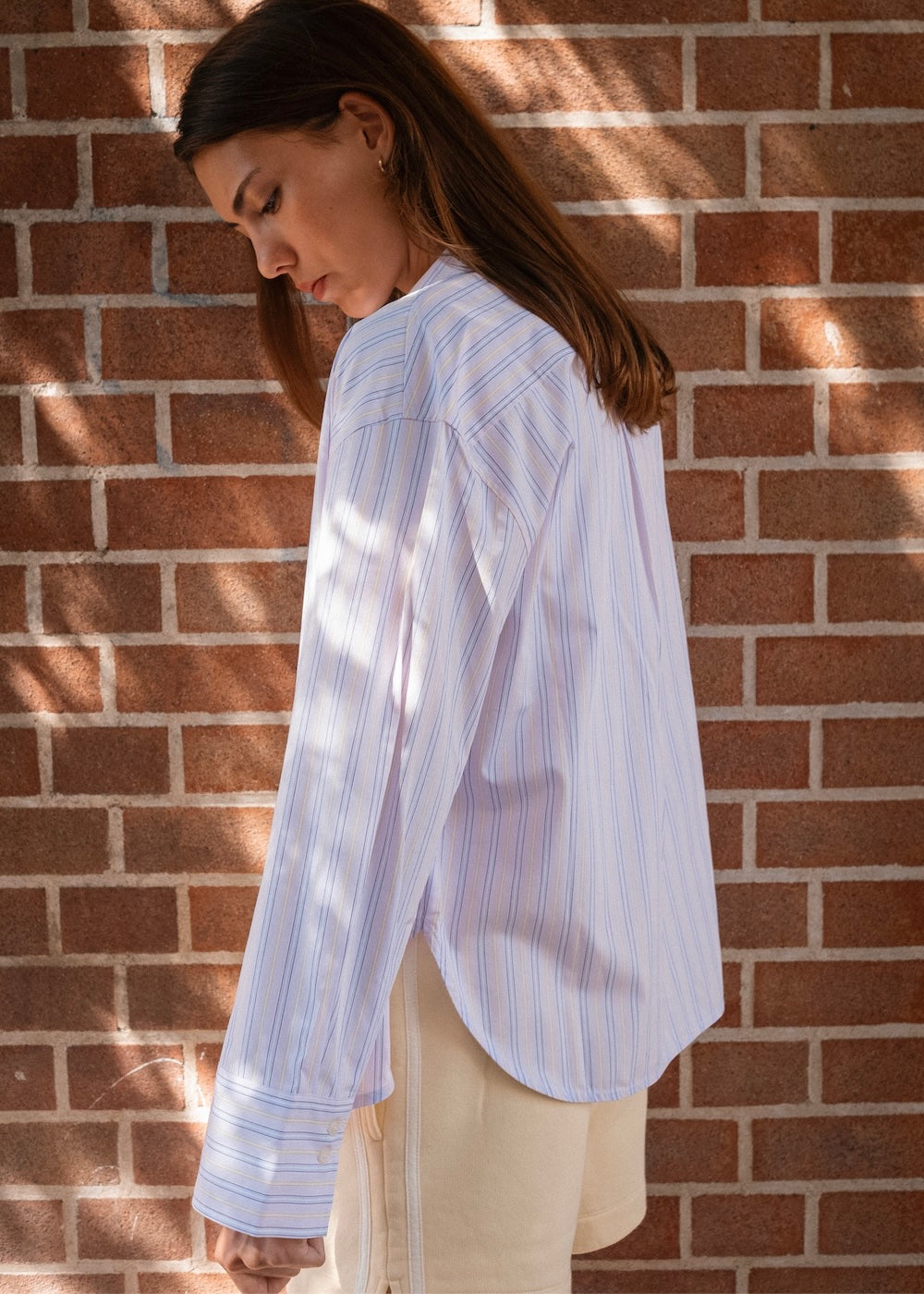 Leyla mesure 1m73 et porte une taille S