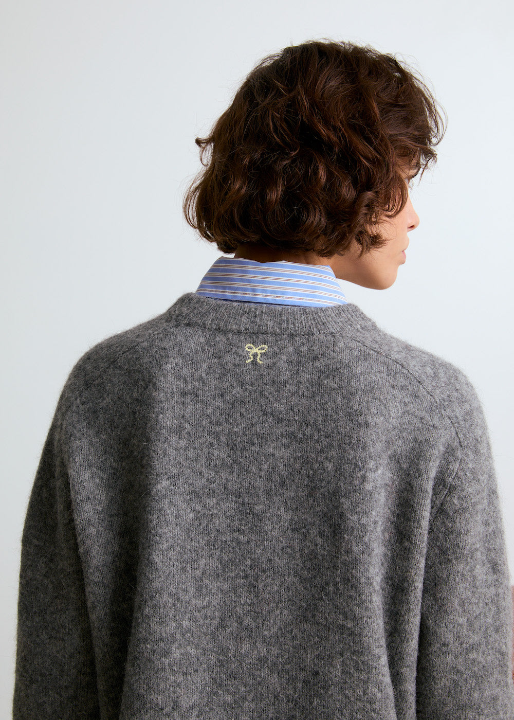 Lala mesure 1m74 et porte une taille S.