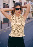 Leya mesure 1m73 et porte une taille S 
