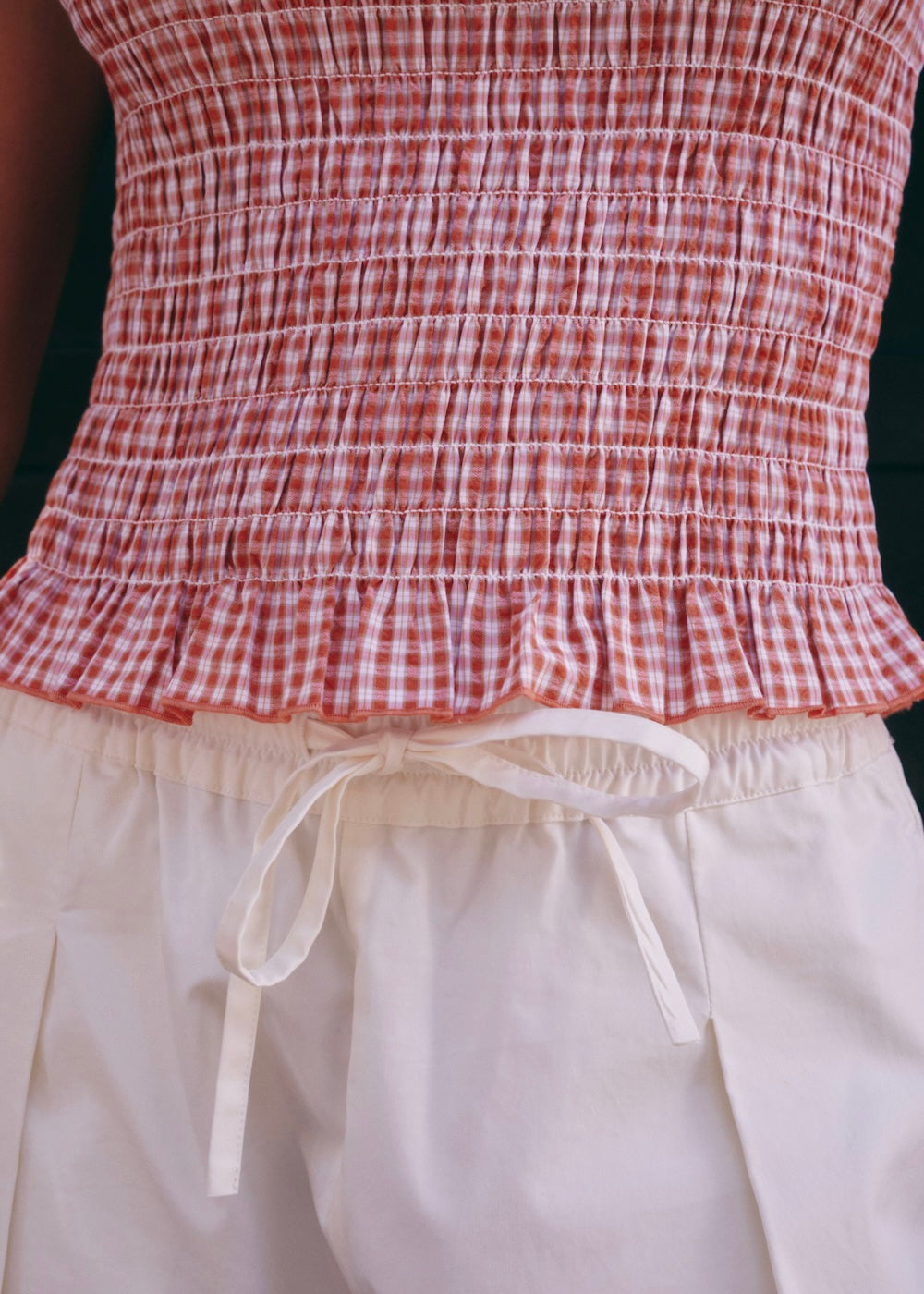 Leya mesure 1m73 et porte une taille S