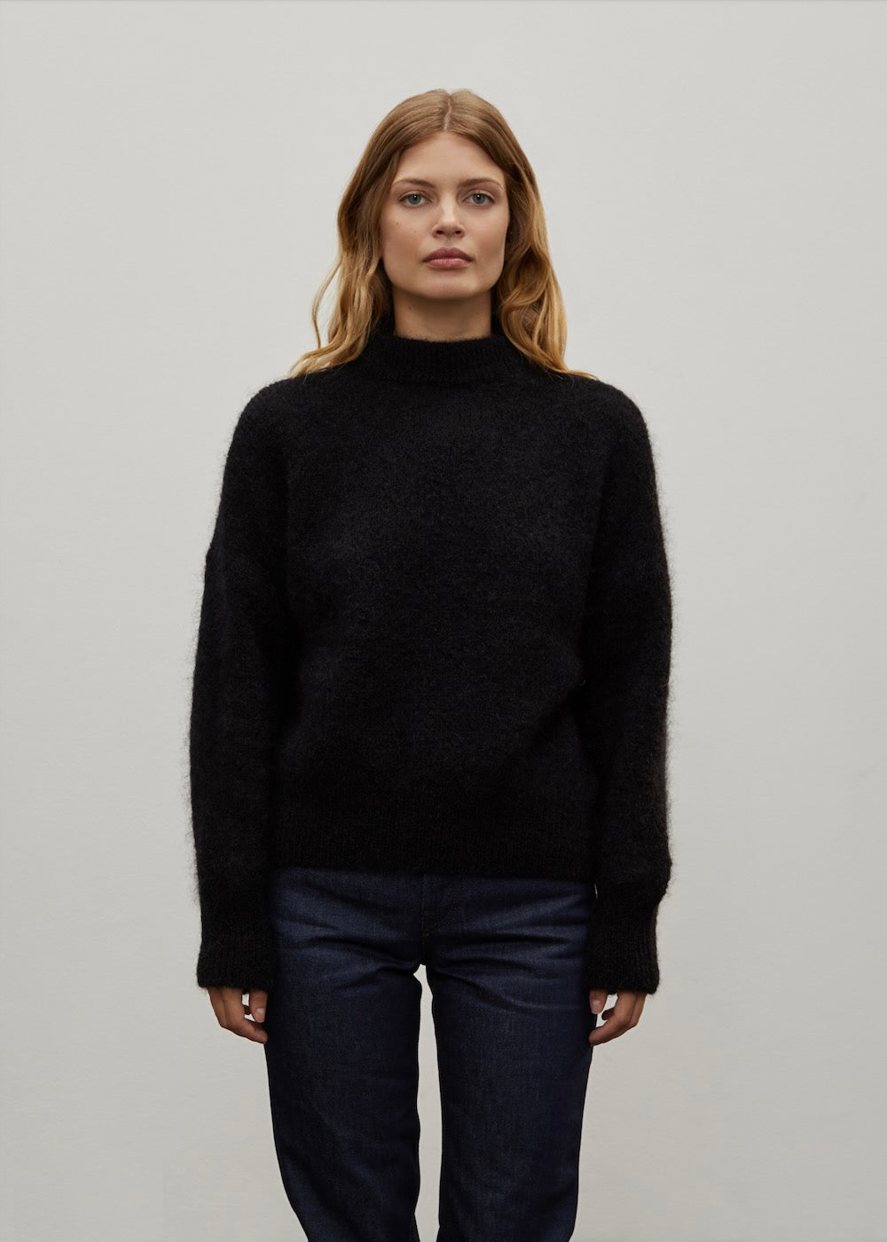 Irene mesure 1,70m et porte une taille 2