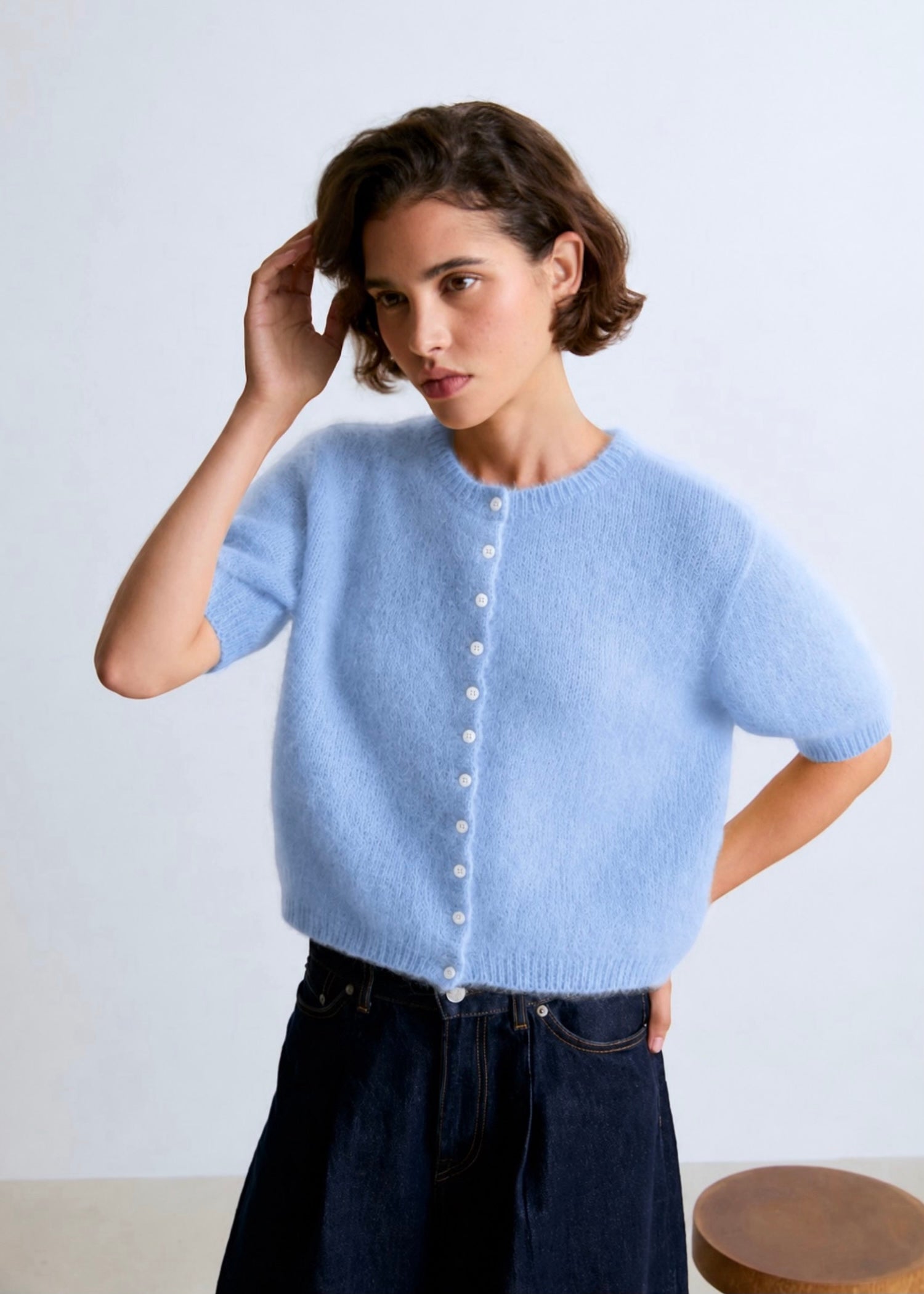 Lala mesure 1m74 et porte une taille S.