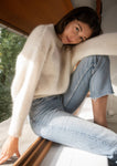 Alicia mesure 1,80m et porte une taille 3