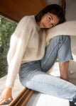 Alicia mesure 1,80m et porte une taille 3