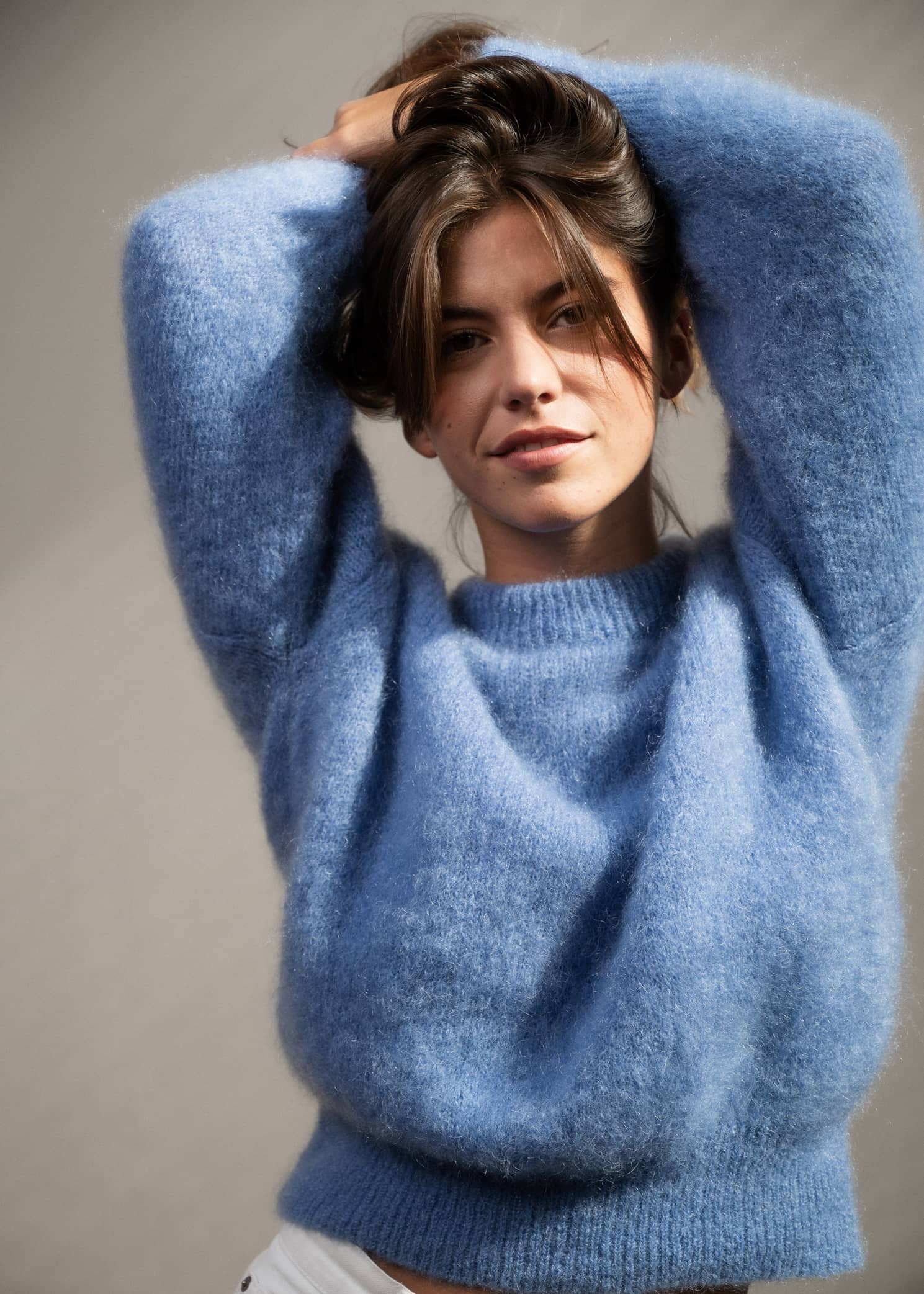 Jeanne mesure 1,68m et porte une taille 2