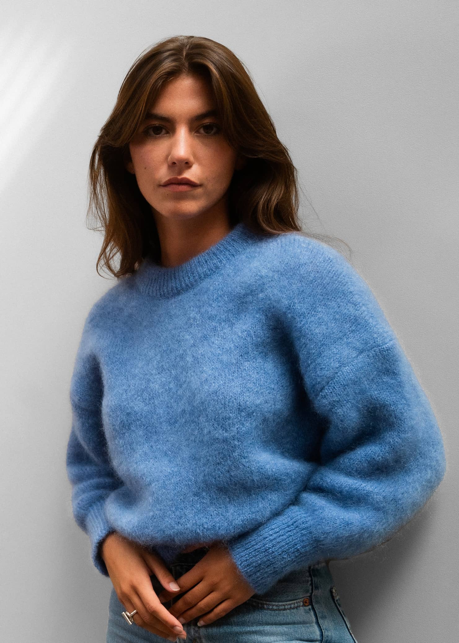 Jeanne mesure 1,68m et porte une taille 2
