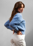 Jeanne mesure 1,68m et porte une taille 2